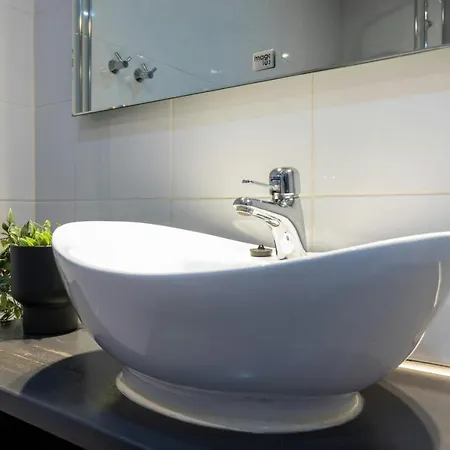 For 2 In Kluuvi هلسنكي